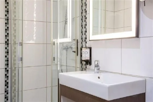 غرفة بسرير كوين، Best Western Plus Hotel Belfort Centre Gare 1/1