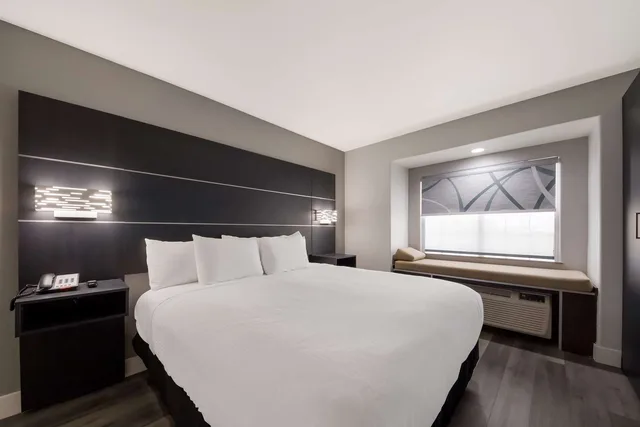 غرفة بسرير كينج، Best Western Seaworld San Antonio 4/5