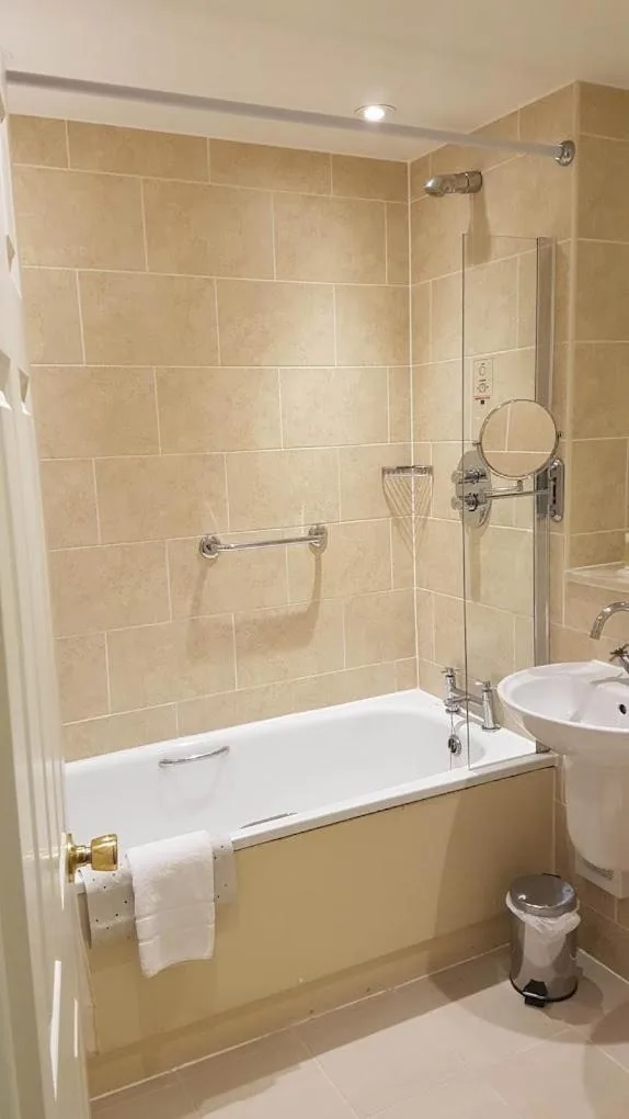 غرفة مفردة، Grovefield House Hotel 5/8