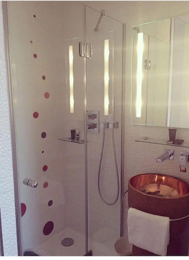غرفة بسريرين كوين بغرفتين، Les Bulles de Paris Hotel 4/4