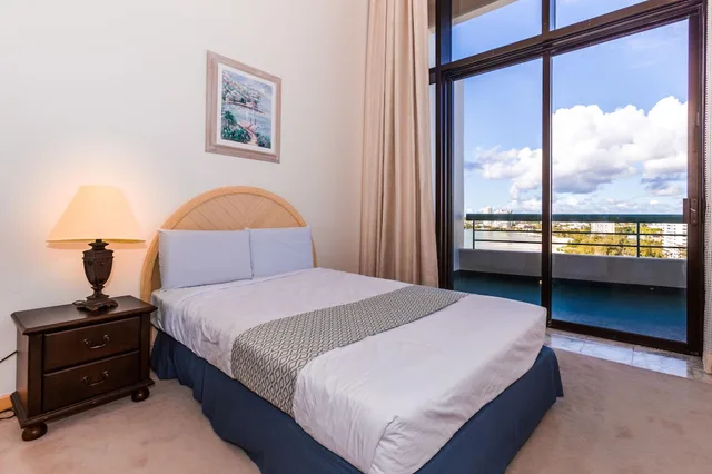 3 Bedrooms, Junior, Penthouse, Ocean View, Alupang Beach Tower 1/3