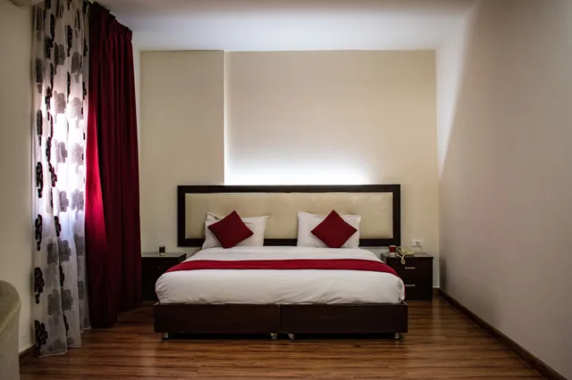 جناح جونيور بسرير مزدوج، Al Murjan Palace Hotel, Jounieh 2/10