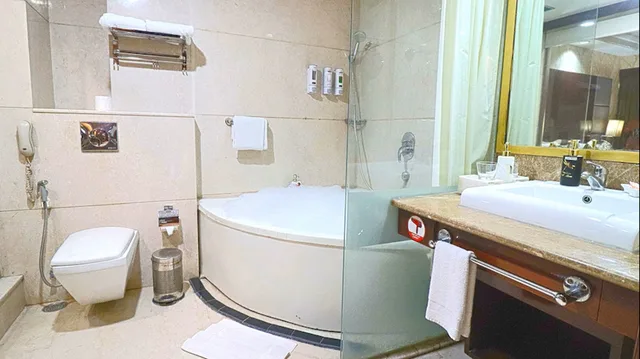 غرفة تنفيذية مفردة بجاكوزي، Skycity Hotel 2/2