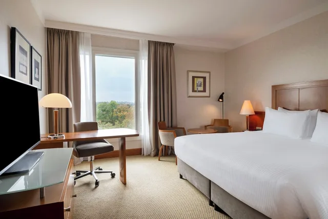 Premium, King Bed, Park View, Crowne Plaza Brussels Airport 2/9