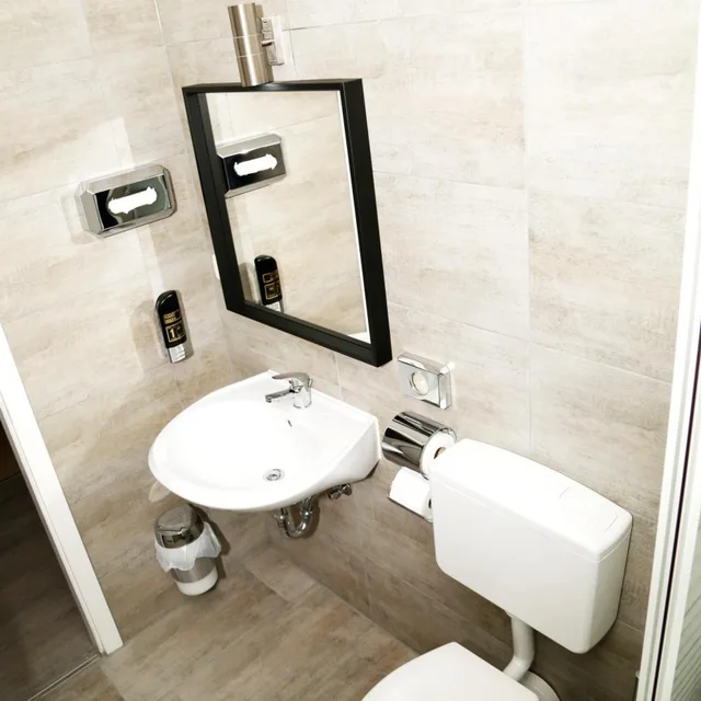 غرفة بسرير كينج، Main Hotel Frankfurt City 4/5