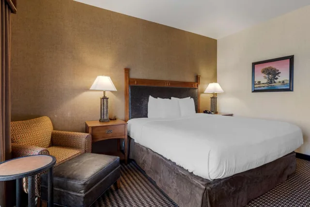 غرفة بسرير كينج لذوي الإعاقة، Best Western Plus Bryce Canyon Grand Hotel 1/2