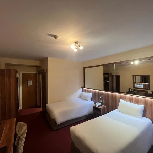 Room, Twin Beds, West County Hotel 1/10