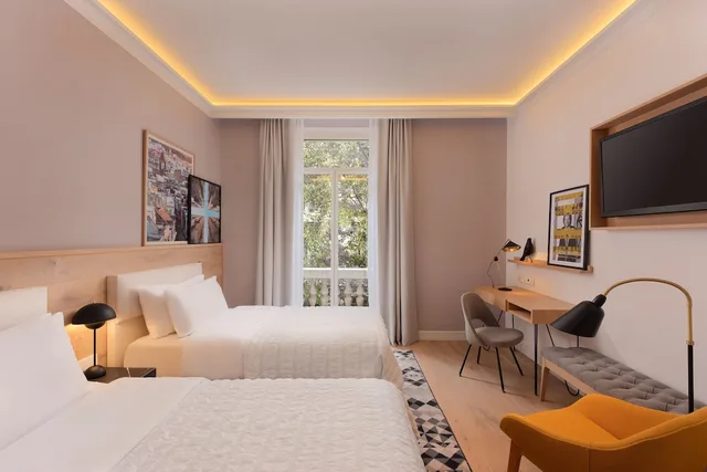 غرفة بريميوم بسريرين منفصلين، Le Meridien Barcelona 3/10