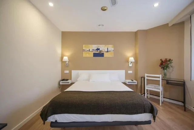 غرفة بسرير مزدوج، Hotel Mino 1/3