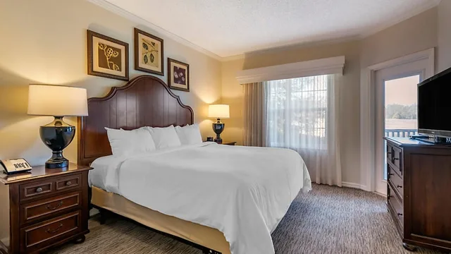1 Bedroom, Plus, Suite, King or Queen Bed, Queen Bed, Sofa، Hilton Vacation Club St. Augustine 1/3