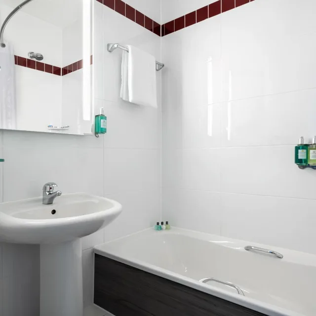 غرفة بسرير كينج، Leonardo Hotel Brighton 5/6