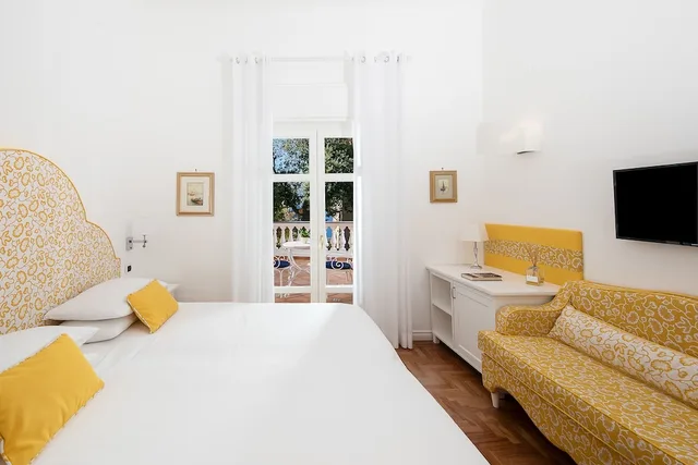 غرفة سوبيريور بسريرين منفصلين بشرفة، Villa Garden 1/3