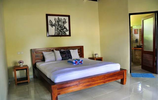 Bungalow, King Bed, Ocean Sun Dive Resort 3/8