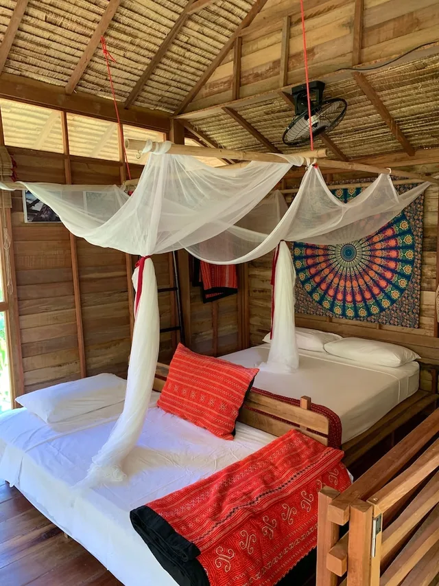 Big, 1 Queen and 1 Single Bed, Beach Front، Castaway 4/4
