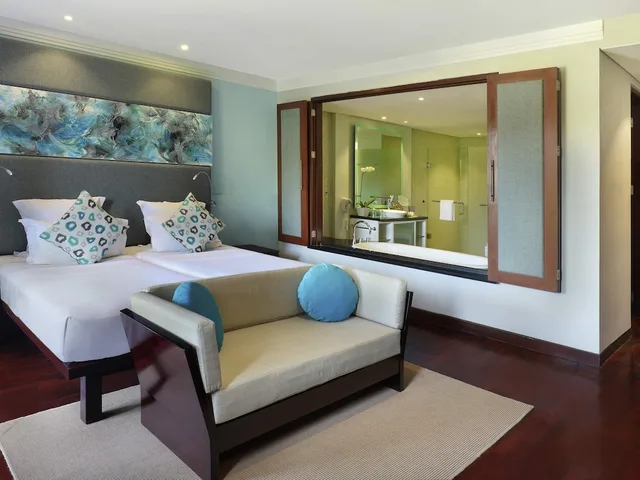 غرفة ديلوكس بسريرين منفصلين بإطلالة على المسبح بشرفة، Novotel Bali Nusa Dua Hotel and Residences 7/10