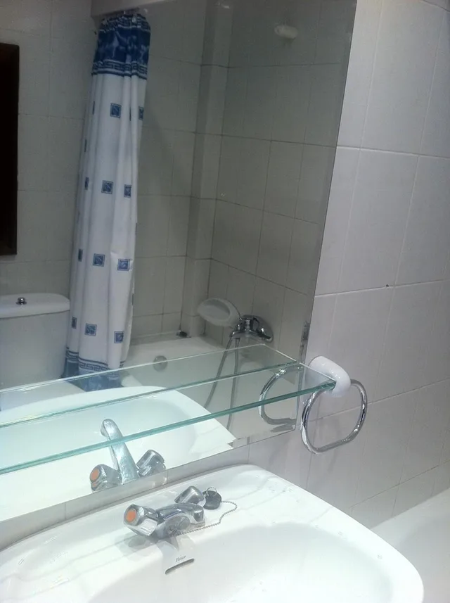 Room, Single, Bunk Bed, Private Bathroom، Moon Hostel Bio 2/2