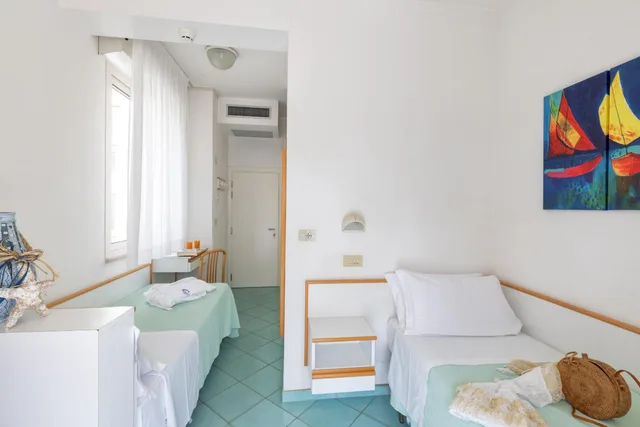 غرفة قياسية بسريرين منفصلين، Hotel Caprice 3/10