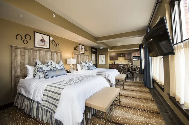 غرفة فاخرة بسريرين كوين لذوي الإعاقة، Frontier Hotel Pawhuska 2/4