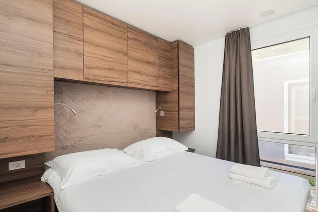 2 Bedrooms, Mobile Home, Luxury, 1 Queen and 1 Single Bed، Amadria Park Camping Sibenik Mobile Homes 1/2