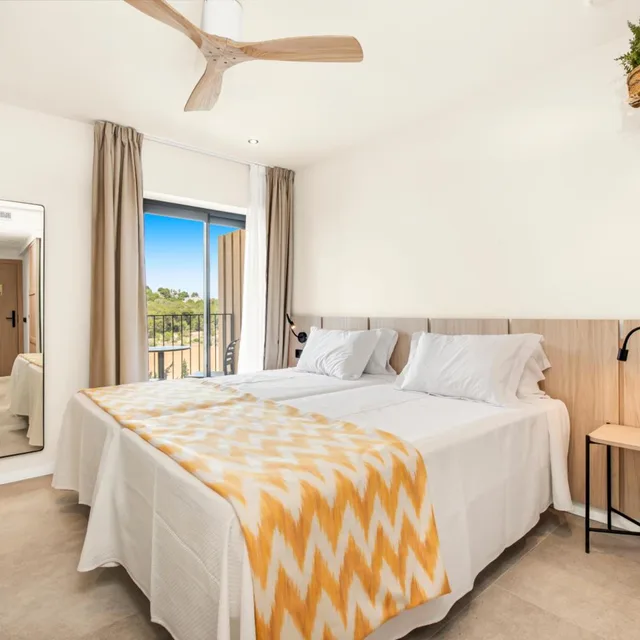 غرفة بسرير مزدوج أو سريرين منفصلين، Tangerine by Honne Hotels - Adults Only 1/9