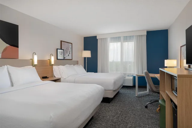 غرفة بسرير مزدوج لذوي الإعاقة، Spark by Hilton Lancaster 1/4