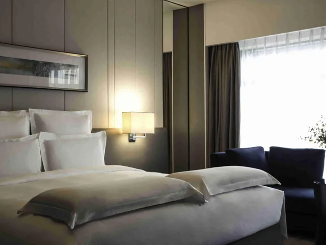 Superior, Suite, King Bed, Pullman Shanghai Xuhui (ex Pullman Shanghai South) 1/5