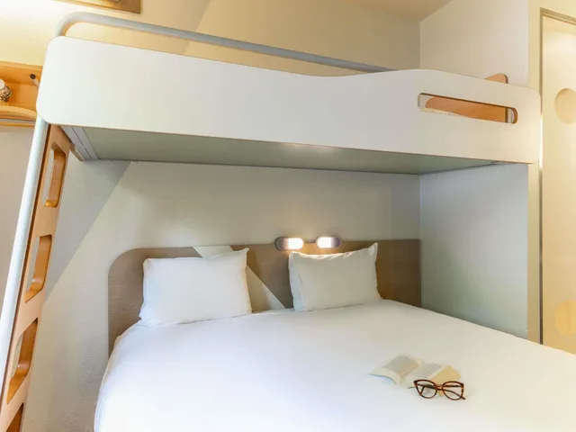 غرفة ثلاثية بسرير بطابقين، Ibis Budget Velizy 1/10