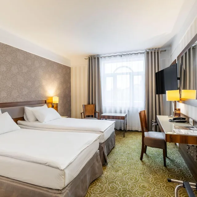 غرفة بسريرين منفصلين، Hotel Lord 2/10