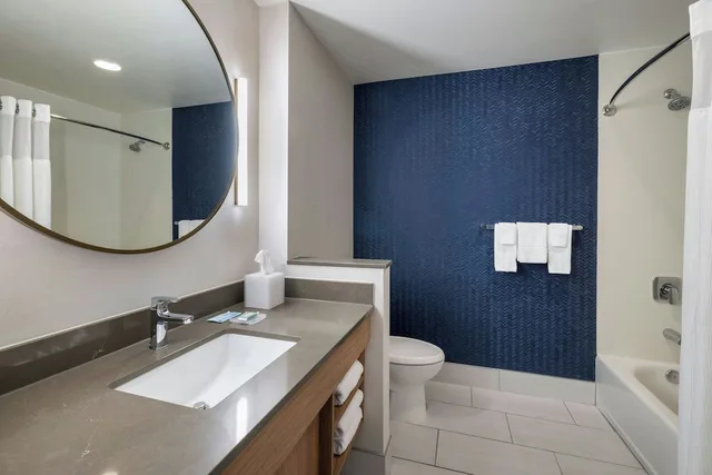 غرفة بسريرين كوين مع أريكة، Fairfield Inn & Suites by Marriott Louisville Shepherdsville 3/3