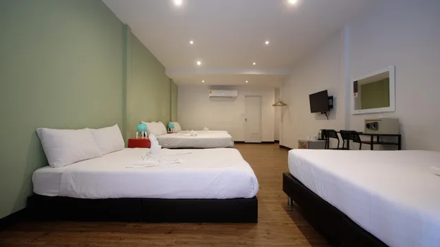 غرفة عائلية بسريرين كوين بإطلالة، Resort V Mrt Huai Kwang 1/2