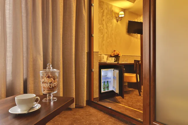 غرفة ديلوكس بسريرين منفصلين، Hotel Amber Design 4/4