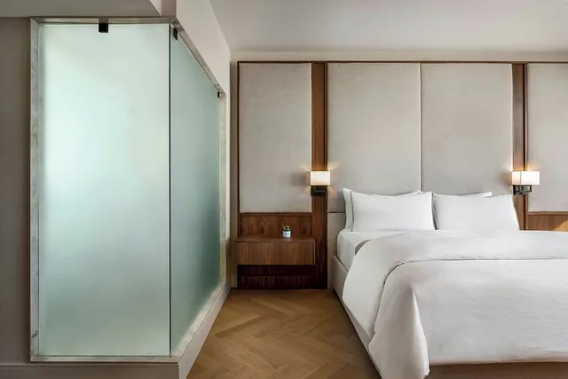 جناح بسرير كينج بغرفة نوم واحدة، The Westin Harbour Castle, Toronto 2/5