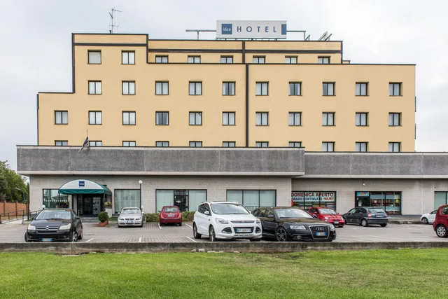 غرفة قياسية بسرير مزدوج أو سريرين منفصلين، Idea Hotel Piacenza 1/1