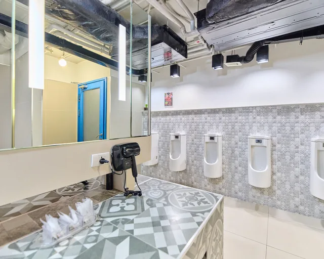 Dormitory (Mixed/Lady), LUB D PHUKET PATONG 9/10