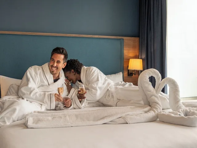 غرفة ثلاثية بسريرين منفصلين، Hotel de la Cite 4/5