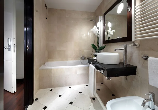 غرفة مفردة بسرير كوين، Exe International Palace 4/4