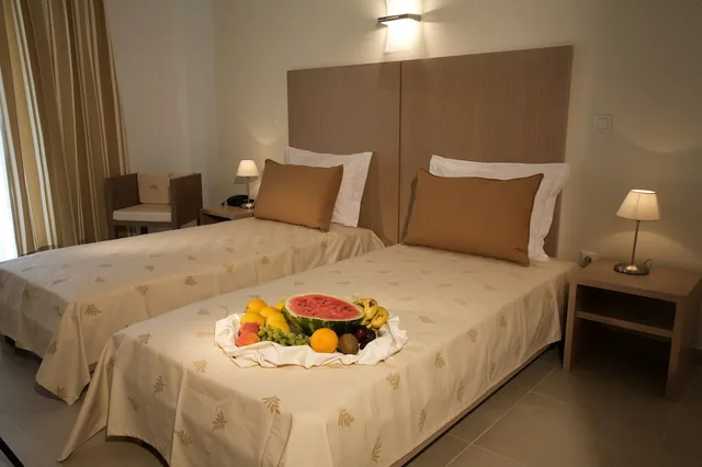 غرفة بسرير مزدوج أو سريرين منفصلين بإطلالة على البحر، Kythea Resort 4/7