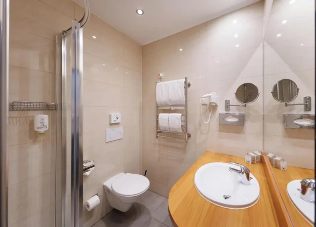 غرفة مفردة، Hotel Continental 2/6