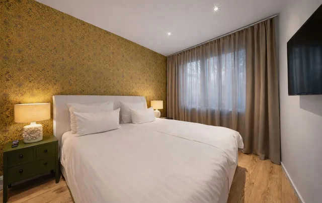 Classic, Suite, The Suite Hotel 4/10