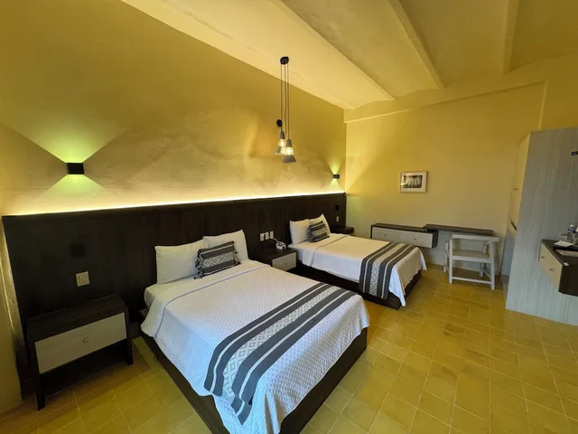 Junior, 2 Double Beds, Casona Oaxaca 1/10
