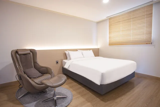 Kensington, Renovated, Junior Suite, 3 Double Beds، Kensington Resort Gyeongju 3/7