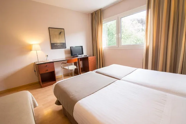 غرفة تنفيذية ثلاثية، Hotel Augusta Barcelona Valles 2/5