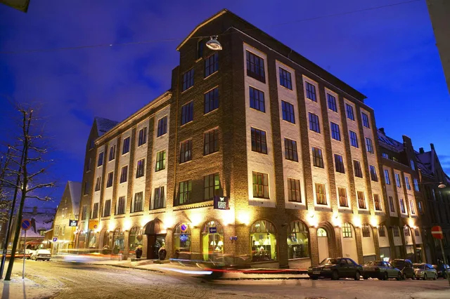 جناح، Home Hotel Bryggen 1/1