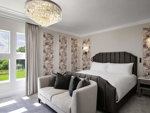 جناح فاخر بسرير مزدوج، Fairmont Windsor Park 2/4