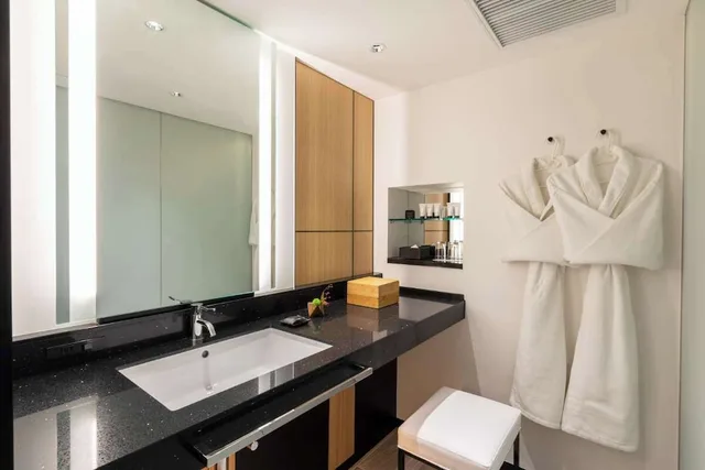 The Main, Shin Edo, Suite, Twin Beds, Cypress Bath، Hotel New Otani Tokyo The Main 2/3