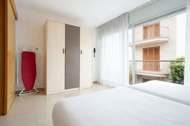 شقة بسريرين منفصلين بغرفة نوم واحدة مع أريكة، Neptuno Apartments 7/10