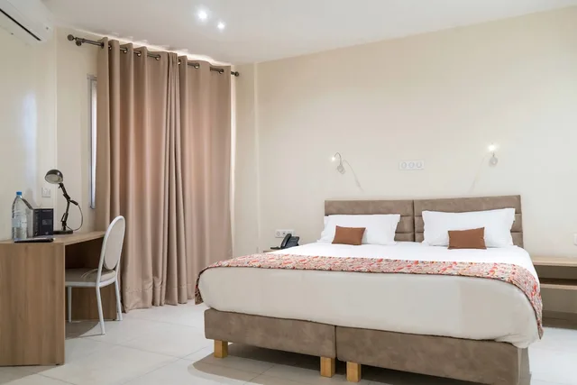 Comfort, Double Bed, Al Afifa 2/5