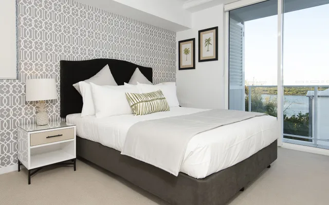 2 Bedrooms, Apartment, River View, Balcony, Riviera Mackay 1/2