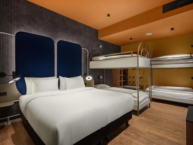 غرفة ديلوكس بسرير مزدوج وسرير فردي، You Hotel Budapest - Handwritten Collection 3/10