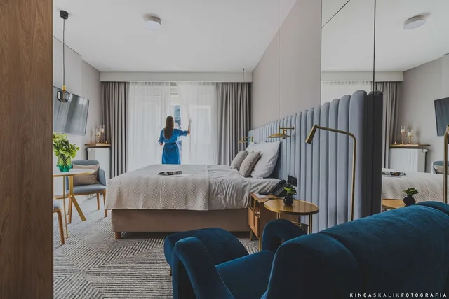 غرفة قياسية بسريرين منفصلين، Royal Tulip Warsaw Centre 3/4